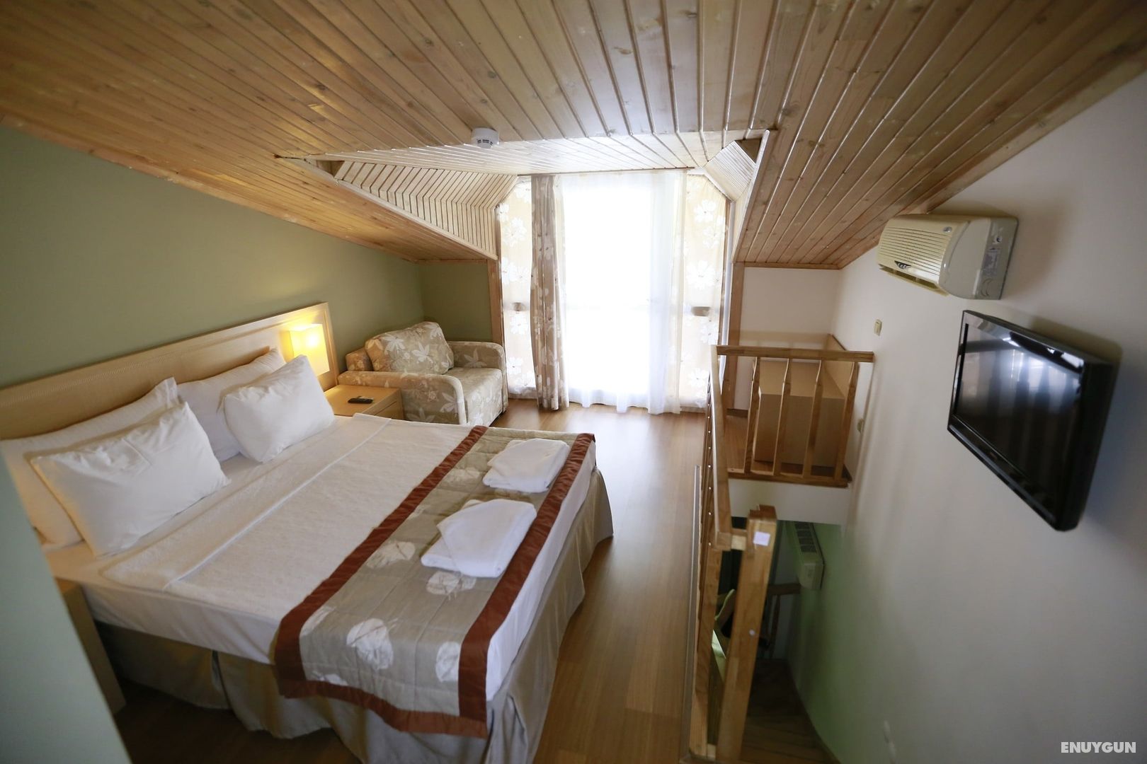 Duplex Room