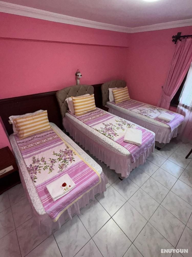 Standard Triple Room with Bath