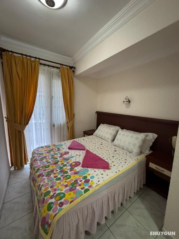 Standard Double Room with Balcony - Bath