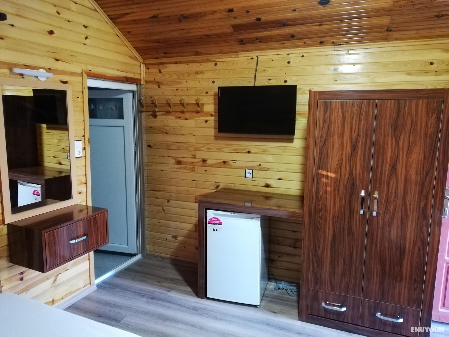 Triple, Garden View