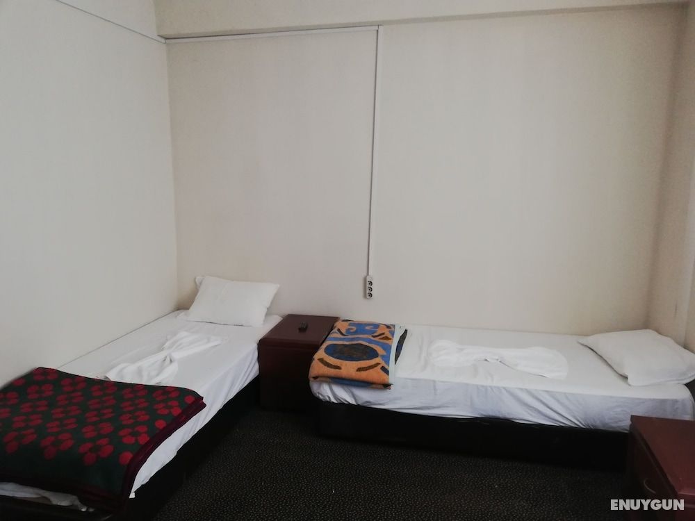 Twin Room, Non-Smoking