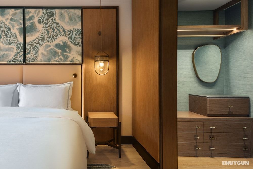 Junior Suite, 1 King Bed, Terrace, Courtyard View