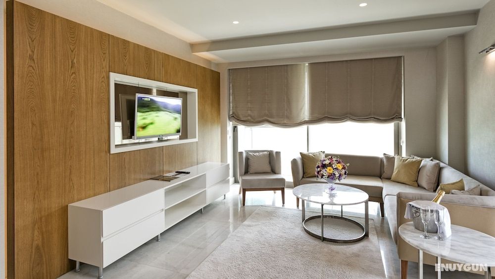 Suite Room