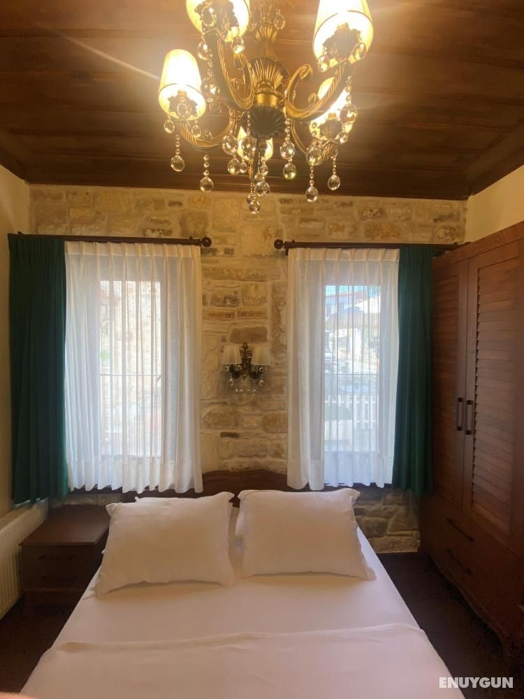 Double, Street View, Ground Floor