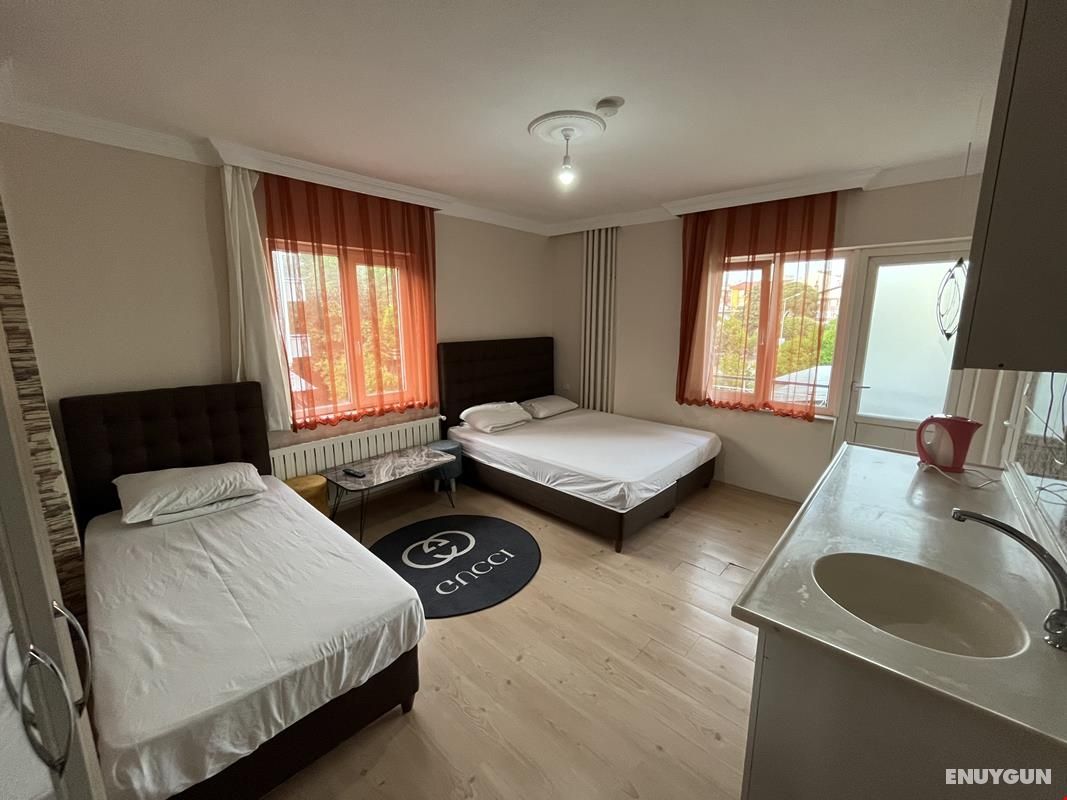 3 Bed Suite