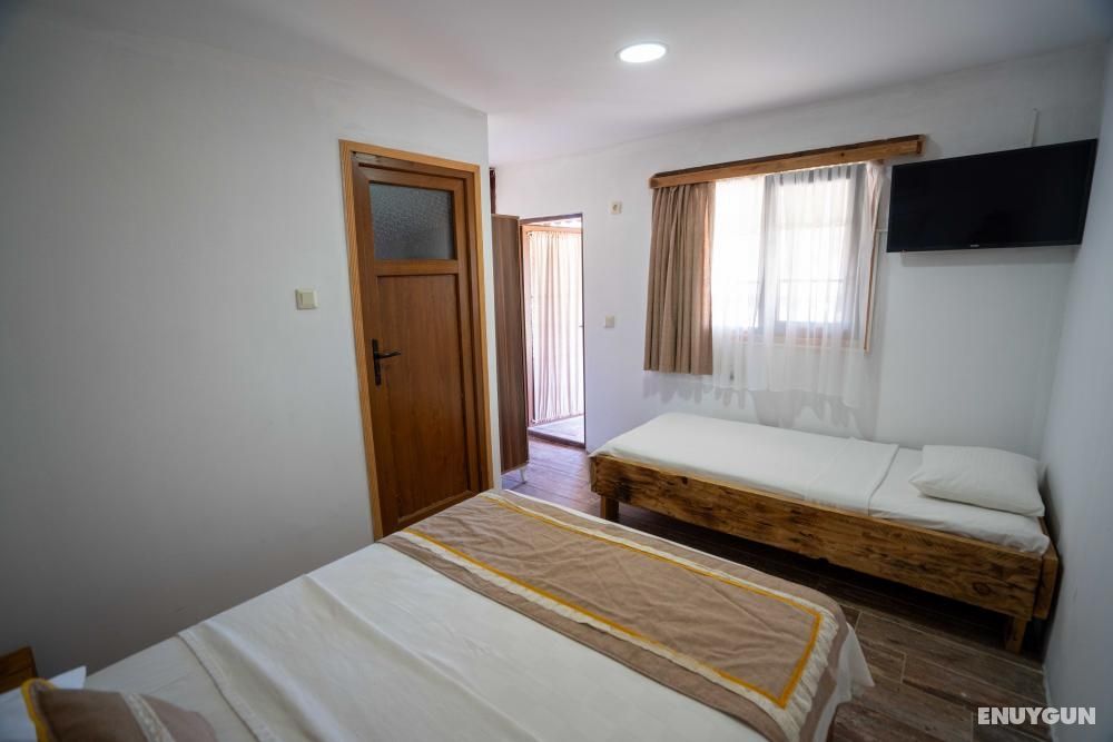 Deluxe Triple Room, Garden Floor