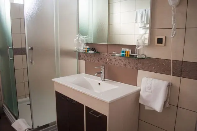 1 Çift Kişilik Veya 2 Tek Kişilik Yatak Standard
