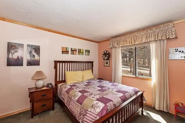Ev, Birden Çok Yatak (041 - Snowcrest Cottage)