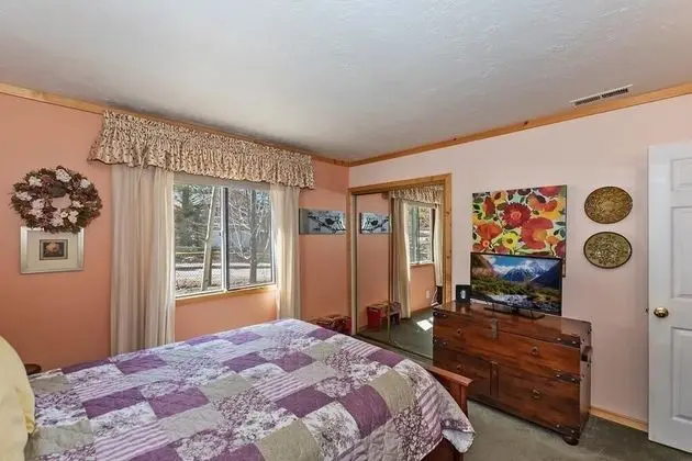 Ev, Birden Çok Yatak (041 - Snowcrest Cottage)