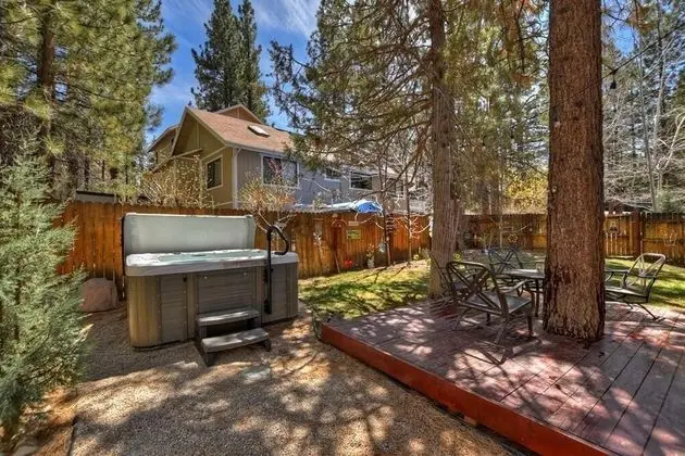 Ev, Birden Çok Yatak (041 - Snowcrest Cottage)