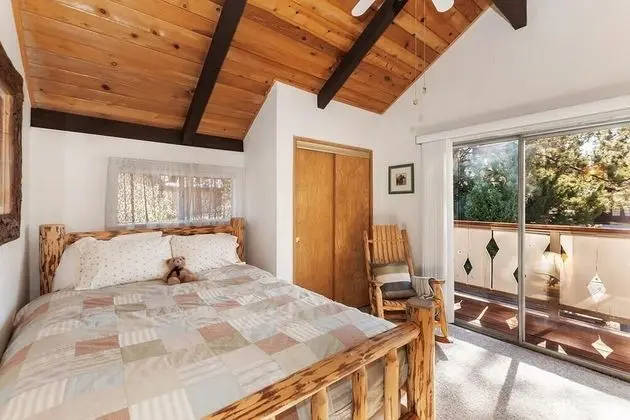 Ev, Birden Çok Yatak (044 - Lazy Bear Chalet)