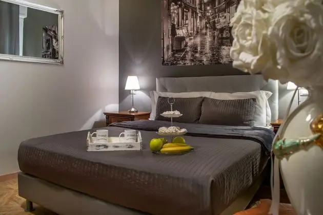 Deluxe Oda, 1 Büyük (Queen) Boy Yatak