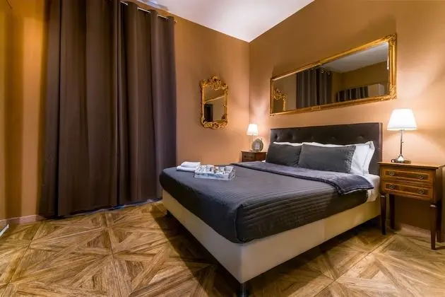 Oda, 1 Büyük (Queen) Boy Yatak, Şehir Manzaralı