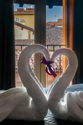 Junior Oda, 1 Büyük (Queen) Boy Yatak, Sigara İçilmez