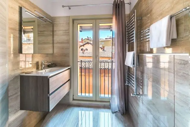 Junior Oda, 1 Büyük (Queen) Boy Yatak, Sigara İçilmez