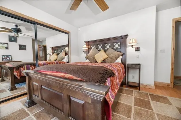 Kulübe, Birden Çok Yatak (057 - Opulence at Wolf Creek)