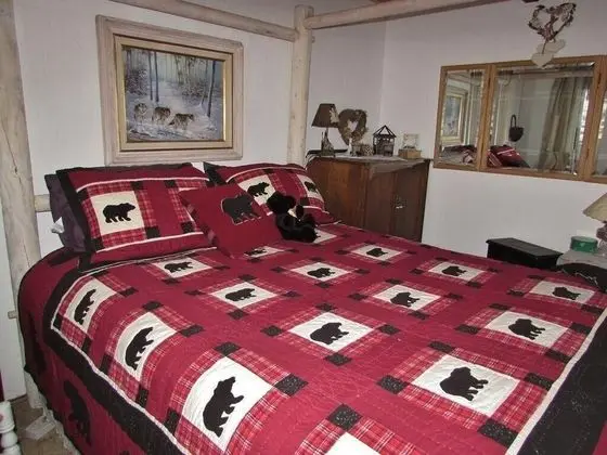 Kulübe, Birden Çok Yatak (063 - JBs Pinecone Lodge)