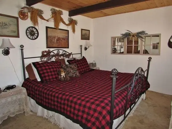 Kulübe, Birden Çok Yatak (063 - JBs Pinecone Lodge)