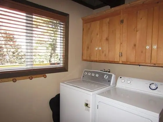Kulübe, Birden Çok Yatak (088 - Rockspray Chalet)