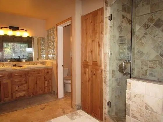 Kulübe, Birden Çok Yatak (088 - Rockspray Chalet)