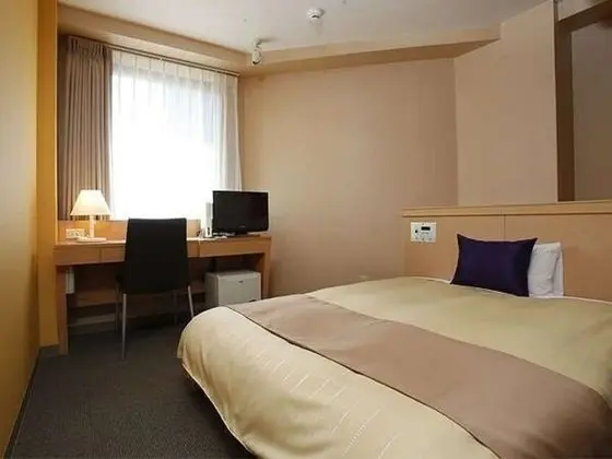 Tek Büyük Yataklı Oda, Sigara İçilebilir (140 cm bed, check in until Midnight)