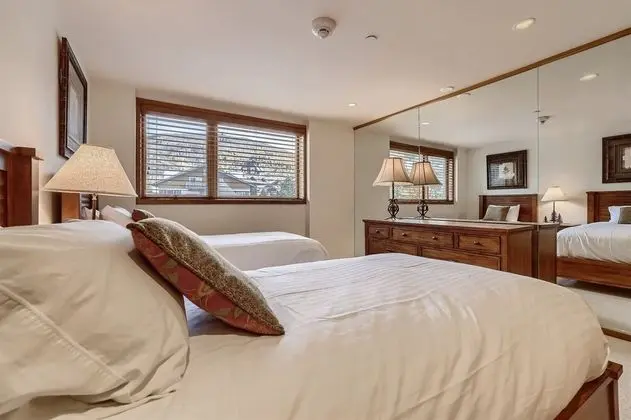 Daire (1-44 W Meadow Dr. 7 Meadow Vail Place)