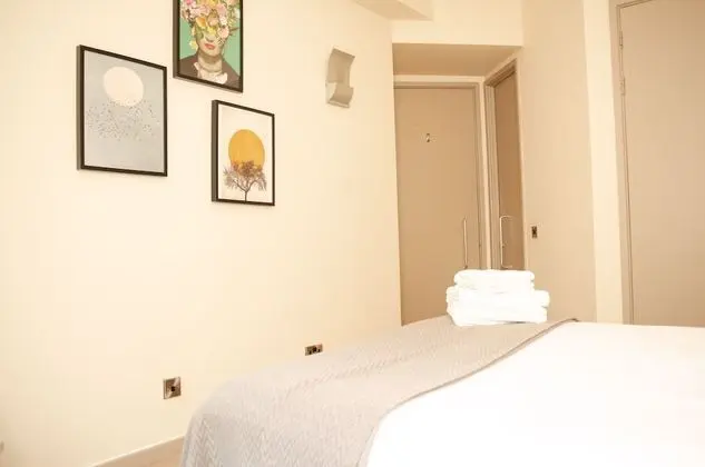 Apart Daire, 1 Büyük (Queen) Boy Yatak