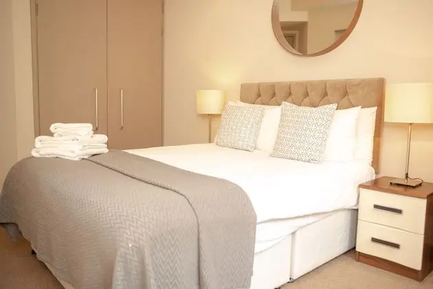 Apart Daire, 1 Büyük (Queen) Boy Yatak