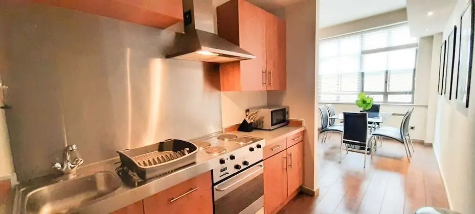 Apart Daire, 1 Büyük (Queen) Boy Yatak