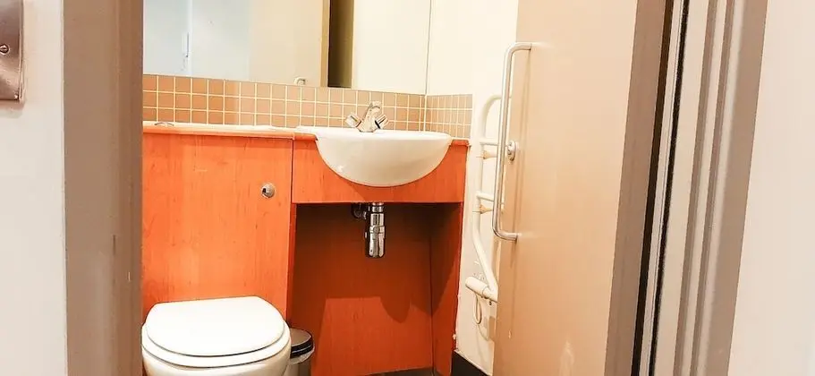 Apart Daire, 1 Büyük (Queen) Boy Yatak