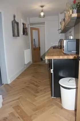 Apart Daire, 1 En Büyük (King) Boy Yatak ve Çekyat