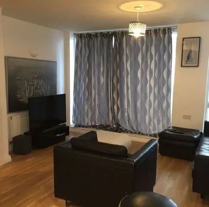 Apart Daire, 1 Büyük (Queen) Boy Yatak