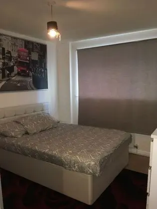 Apart Daire, 1 Büyük (Queen) Boy Yatak