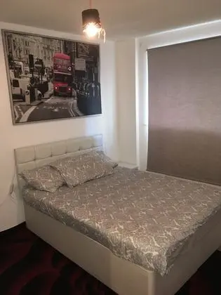 Apart Daire, 1 Büyük (Queen) Boy Yatak