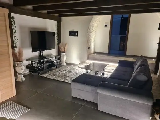 Kır Evi, 1 En Büyük (King) Boy Yatak ve Çekyat