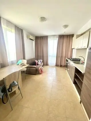 Apart Daire, 1 Büyük (Queen) Boy Yatak ve Çekyat