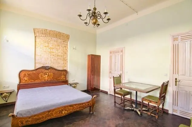 Apart Daire, 1 Yatak Odası (Valovaya St. 21a)