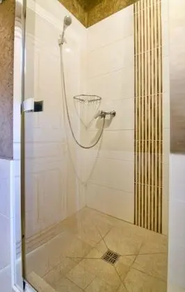 Apart Daire, 1 Yatak Odası (Valovaya St. 21a)
