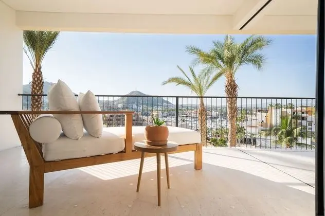One Bedroom Marina View Home