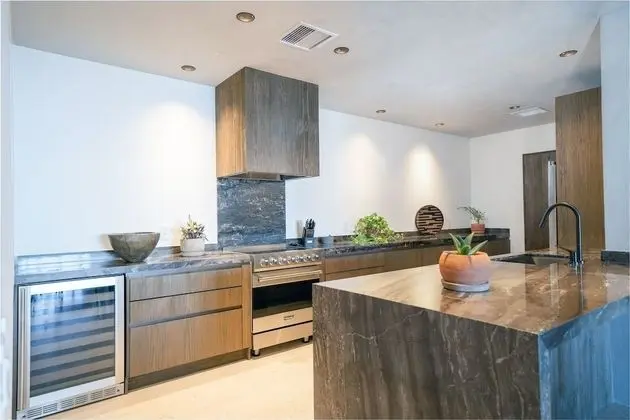 One Bedroom Ocean View Home