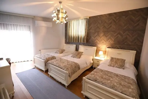 Üç Kişilik Oda, Balkon