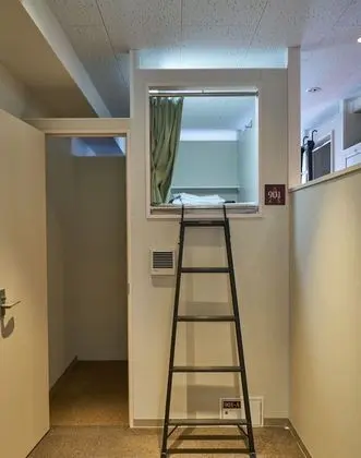Ortak Ranzalı Oda, Sadece erkekler için (1 Capsule Room)