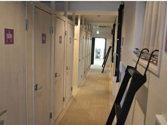 Ortak Ranzalı Oda, Sadece kadınlar için (1 Capsule Room)