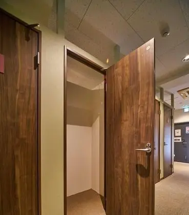Ortak Ranzalı Oda, Sadece kadınlar için (1 Capsule Room)