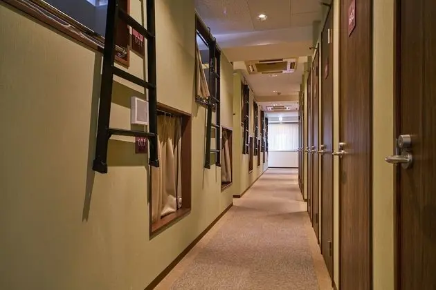 Ortak Ranzalı Oda, Sadece kadınlar için (1 Capsule Room)