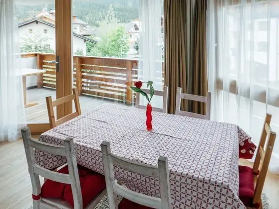 Apart Daire, 2 Yatak Odası, Balkon