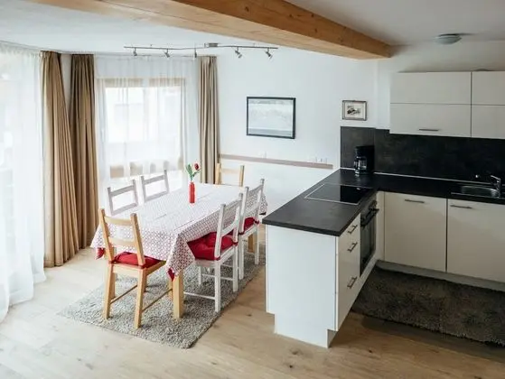 Apart Daire, 2 Yatak Odası, Balkon