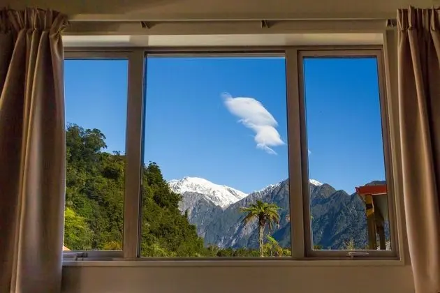 Kır Evi, Dağ Manzaralı