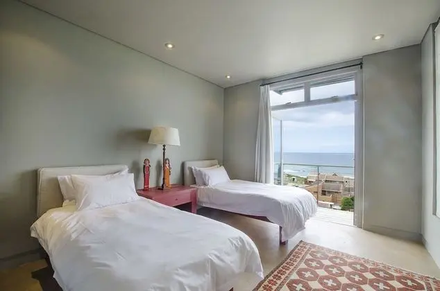 King or Twin Room with Sea View