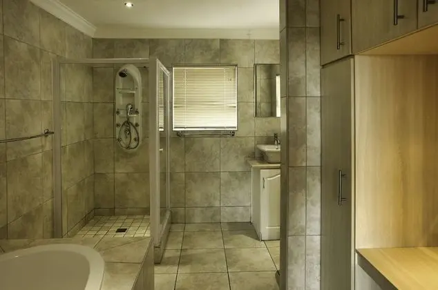Comfort Ev, 5 Yatak Odası (10 Galico House)
